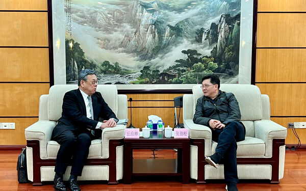 Algernon Yau visits Guangzhou