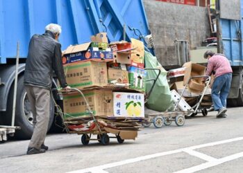 Welfare cases up 0.1% in February