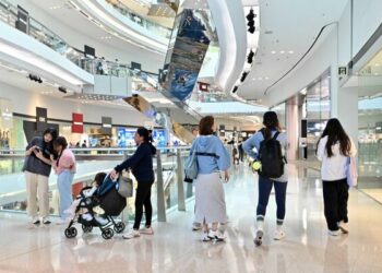 Feb retail sales down 13%