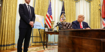 French shipping giant pledges to boost US shipbuilding