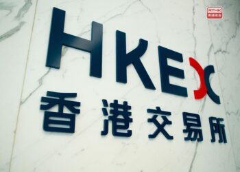 Hang Seng Index opens over a percentage point lower