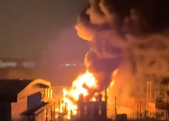 Heathrow ‘fully operational’ again after fire shutdown