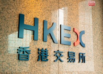 HSI flat after Wall Street rout