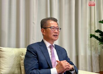 Link HK closely to national development, says FS