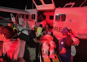 Small plane crash off Honduras island kills at least 7