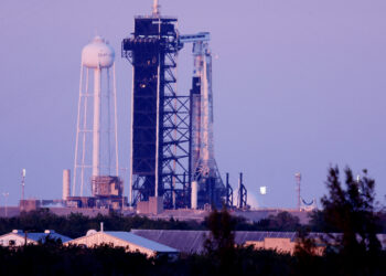 SpaceX scrubs launch of ISS replacement crew mission