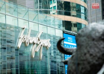 Stocks jump as mainland tech spree continues