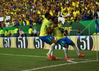 Vinicius dashes Colombia hopes with late winner