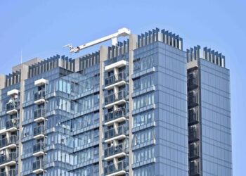17 lease modifications recorded in Q1