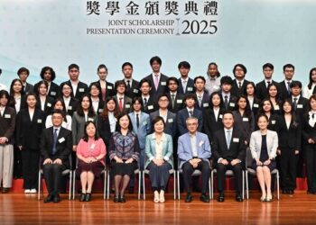 6.4k students awarded