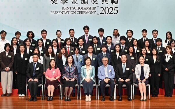 6.4k students awarded