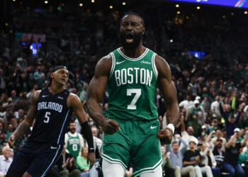 Celtics win to join Cavs with 2-0 NBA playoff edge