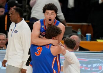 Florida wins 3rd NCAA title, denies Houston its 1st