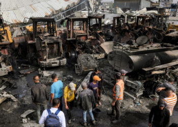 Hamas team heads to Cairo for talks as strikes kill 26