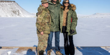 Head of Greenland base fired after Vance visit