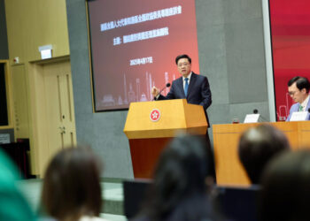 Hong Kong should unite amid trade war: CE