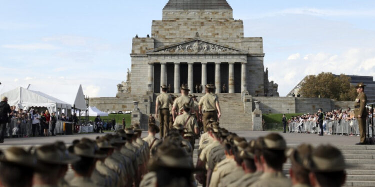 Hundreds of thousands Down Under mark Anzac Day