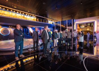 Media Tour Explores Guizhou’s Mega Projects, Highlighting Engineering and National Pride