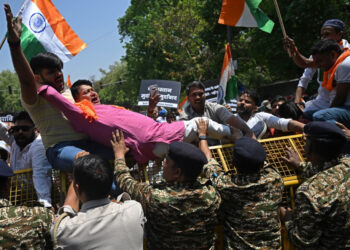 Indo-Pakistani tensions escalate over Kashmir killings