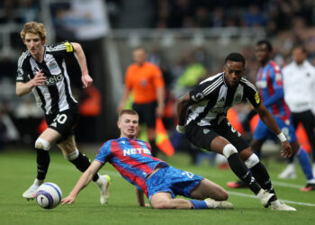 Magpies thrash Palace in Champions League chase
