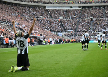 Newcastle, Chelsea boost Champions League hopes