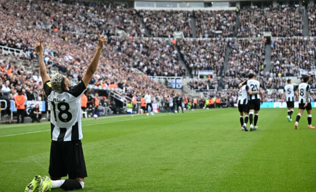 Newcastle, Chelsea boost Champions League hopes