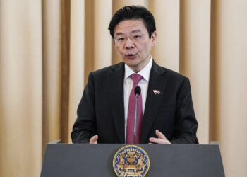 Singapore dissolves parliament ahead of election