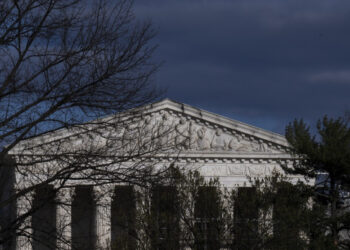 Supreme Court backs Trump over Alien Enemies Act