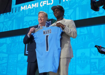 Titans take quarterback Ward in top pick at NFL draft