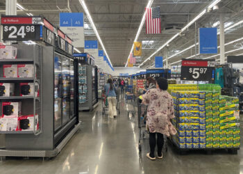 US economy shrinks in first quarter