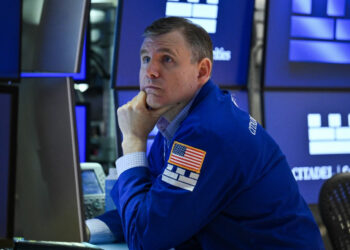 US stocks rally as Trump tempers auto tariffs