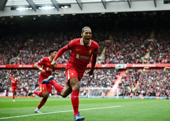 Van Dijk ends contract saga with new Liverpool deal