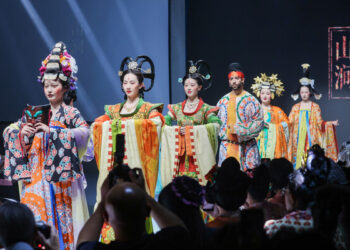Experience the Beauty of Intangible Cultural Heritage: 2025 “Chinese Hanfu Month – Celestial Craftsmanship and Heavenly Garments” Opens at the China National Silk Museum