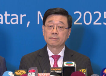 35 pacts signed on CE’s Qatar visit