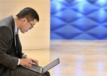Online job fair attracts global talent