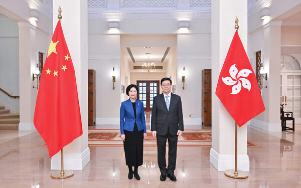 CE meets national Customs head