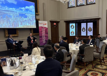 Canadian firms urged to re-domicile