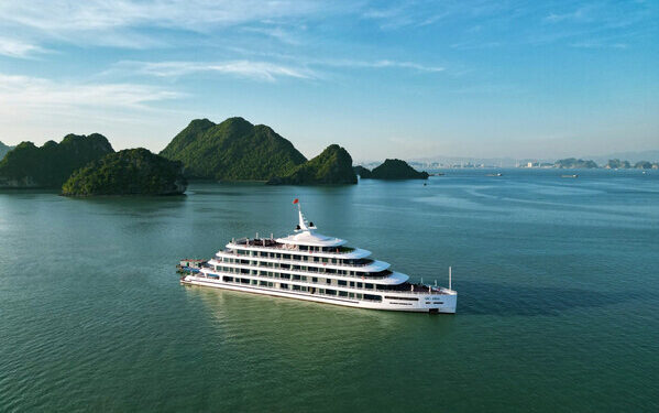 Pioneering a New Era: BestPrice Travel Drives the Evolution of Halong Bay Cruises to Meet World-Class Standards