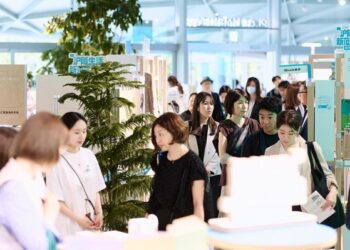 “Made-in-Shanghai” Takes China-chic Brands and Shanghai’s Fashion Ecosystem to Osaka