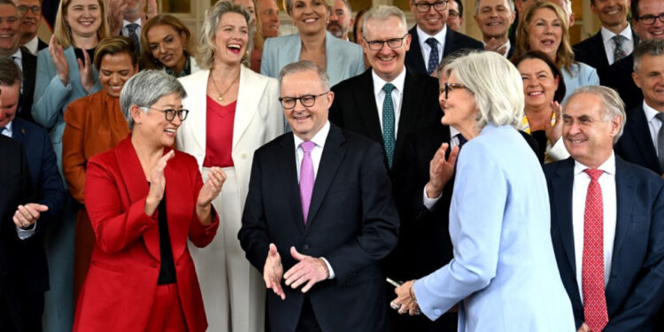 Albanese sworn in as rival party picks new leader