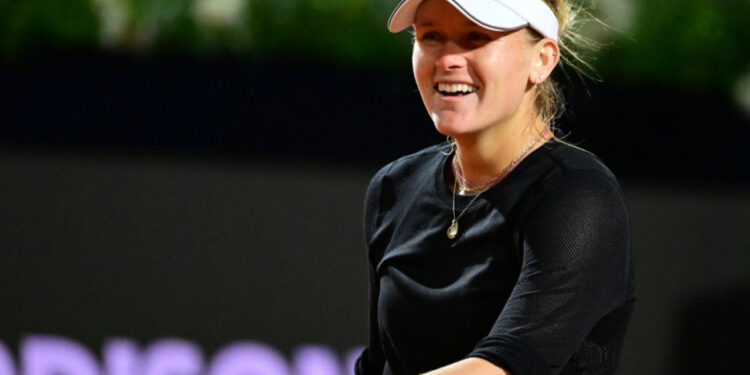 American makes history to set up Paolini semis battle