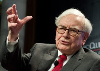 Berkshire Hathaway B shares fall on Buffett retirement