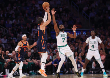 Brunson and Knicks leave Celtics on the brink