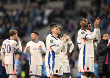 Chelsea close in on Conference League final