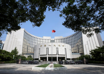 China cuts two key interest rates