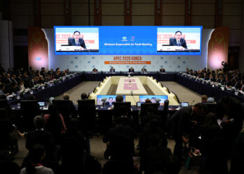 China, US trade reps meet on sidelines of Apec session