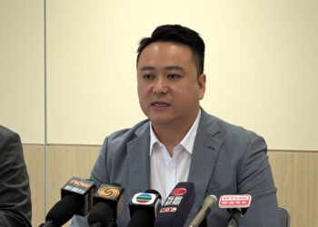 DAB urges MTR to offer free rides as compensation