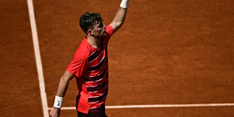 Draper downs Fonseca to reach the French Open last 16