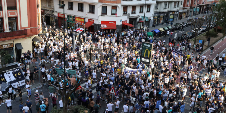 Fans clash ahead of Europa League final in Bilbao