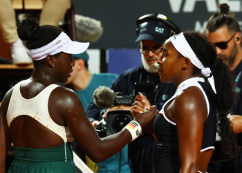 Gauff survives scare as Alcaraz eases through in Rome
